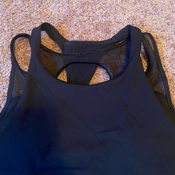 Lululemon tank top in excellent condition. - Picture 2 of 4